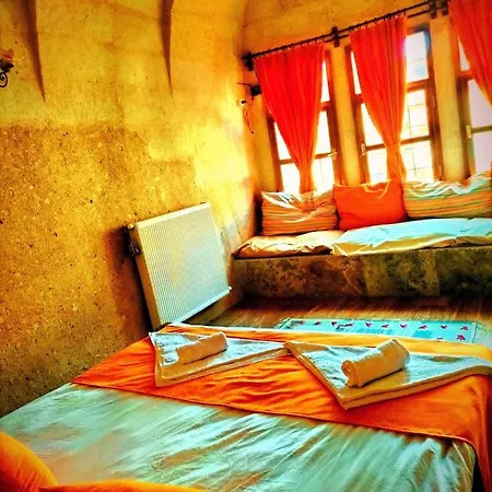 Cappadocia Cave House 호텔 어굽