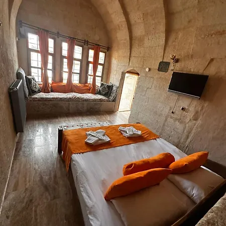 Cappadocia Cave House Hotel 3*